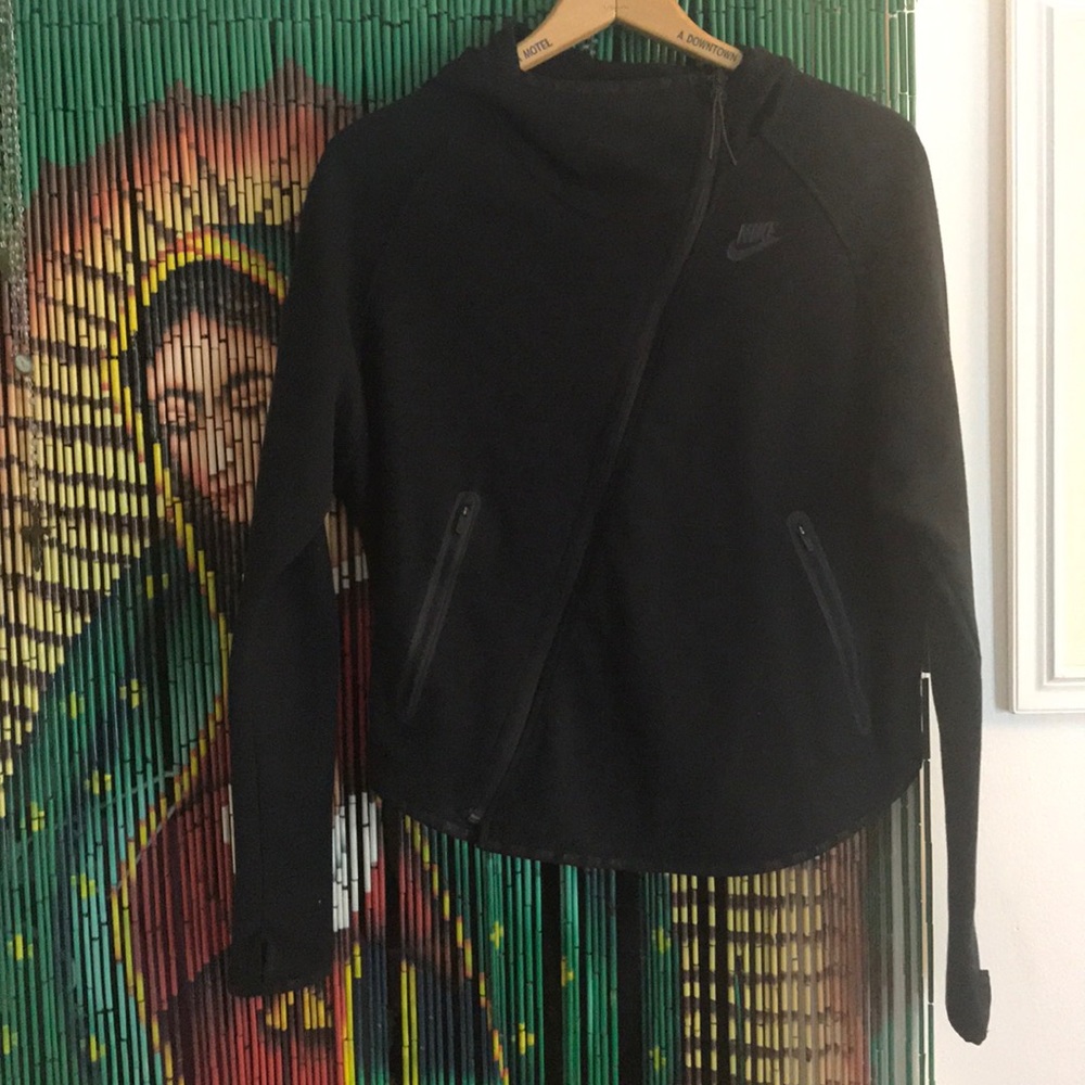 Black nike jacket